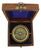 Messing kompas in houten kistje vastmodel